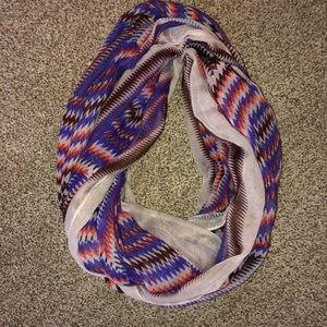 Buckle infinity scarf